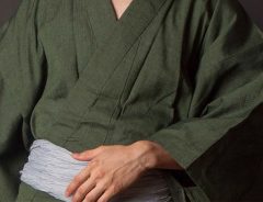 『メンズの浴衣』トレンドを意識したもの、通年通して人気のデザインも数多く紹介!