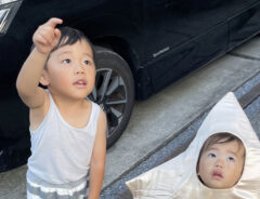 二度見が不可避な『弟の格好』 写真に「コンクールで優勝しそう」「めちゃ笑った」