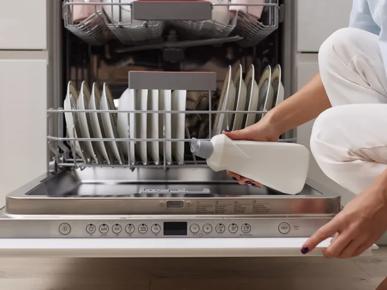 食洗機用洗剤は代用できる?使用できるものや適さないもの、注意点をご紹介