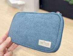 「コレ、買ってマジで大正解だったわ!」 ノートみたいに開く『コクヨ』のペンケースが“あのストレス”を解消してくれました