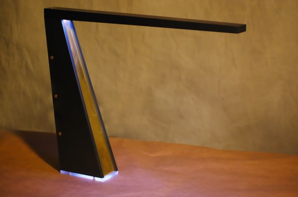 Desk lamp