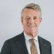 Hans van der Louw bio