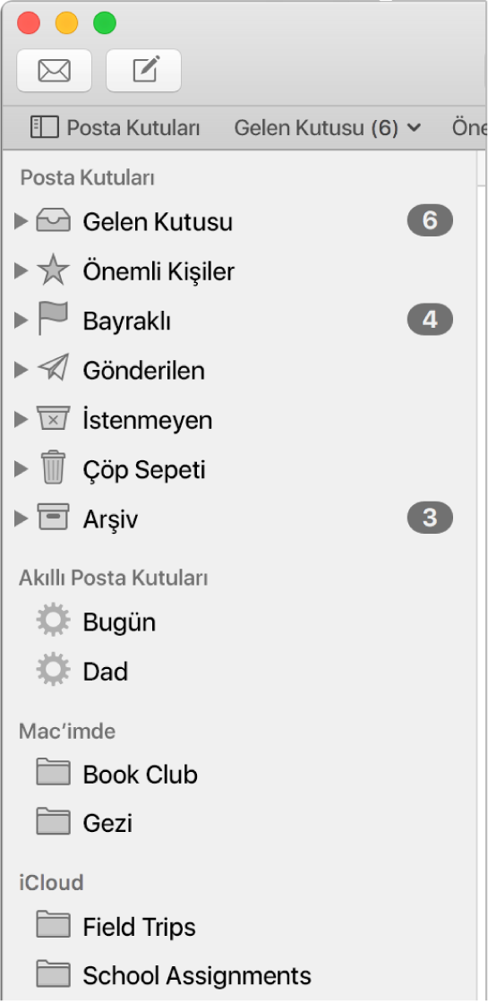 Kenar çubuğunun üst kısmında standart posta kutularını (Gelen Kutusu, Taslaklar vb.) ve bunların yanı sıra Mac’imde ve iCloud bölümlerinde yarattığınız posta kutularını gösteren Mail kenar çubuğu.