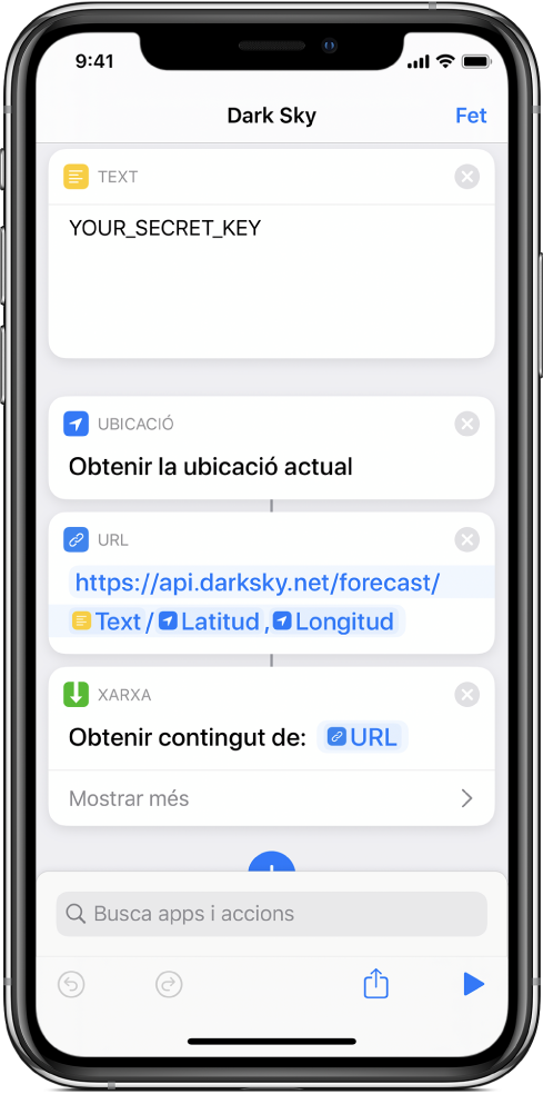 Una acció "Obtenir la ubicació actual" afegida entre l’acció Text i l’acció URL a la drecera de sol·licitud API de Dark Sky.