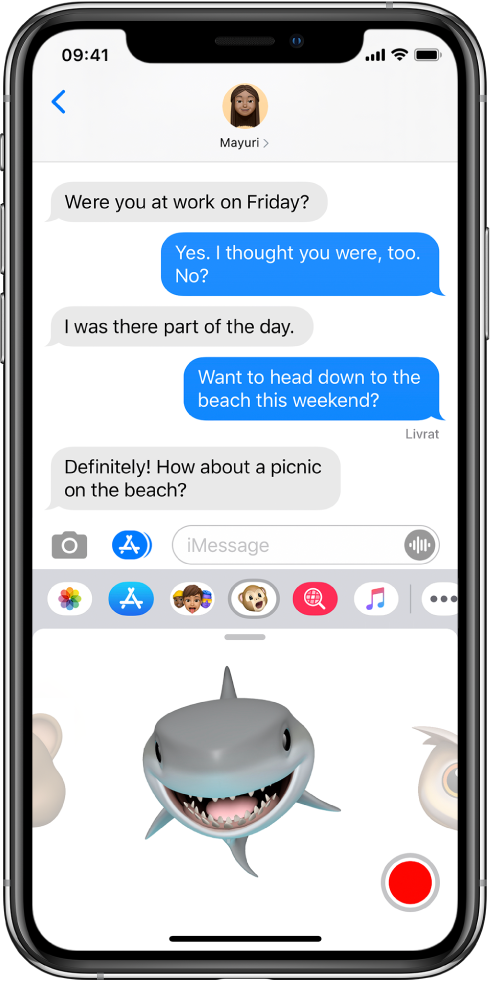 O conversație din Mesaje cu un Animoji selectat și gata de a fi înregistrat înainte de a fi trimis.