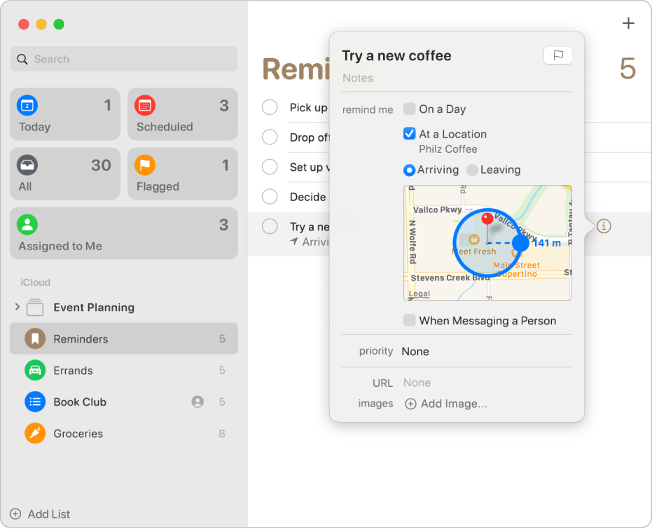 The Info window for a reminder, set up to send a notification alert at a location.