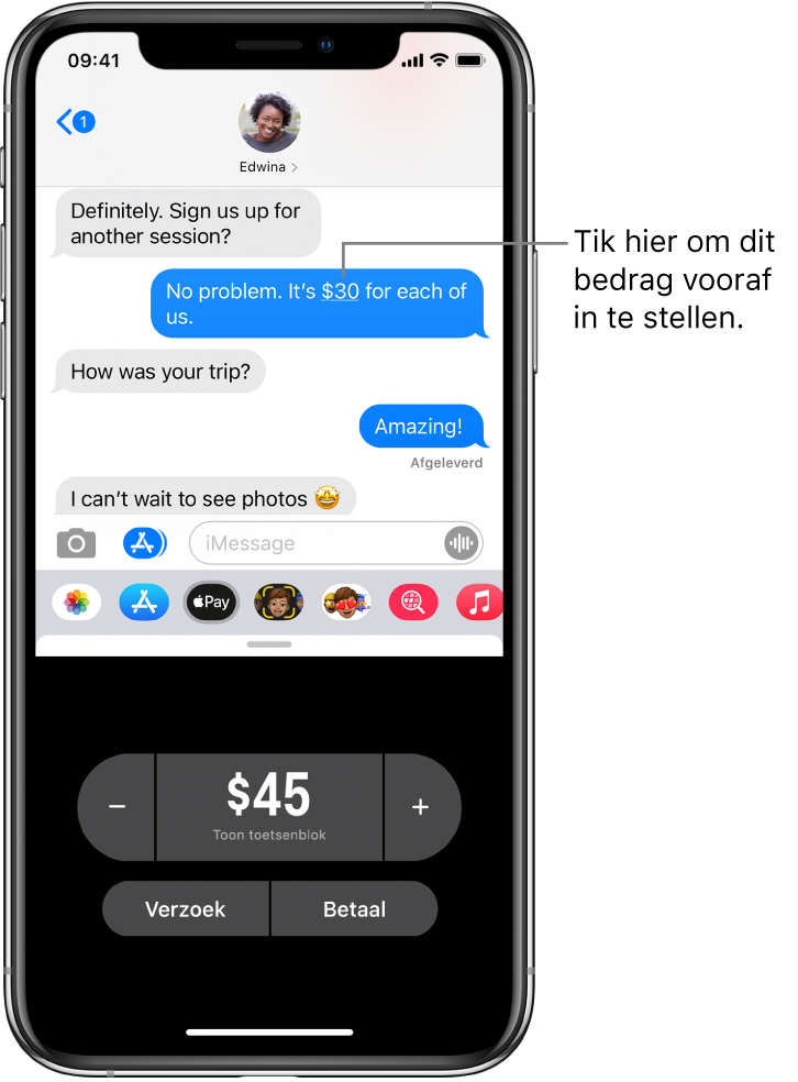 Een iMessage-gesprek met de Apple Pay-app onder in het scherm geopend.