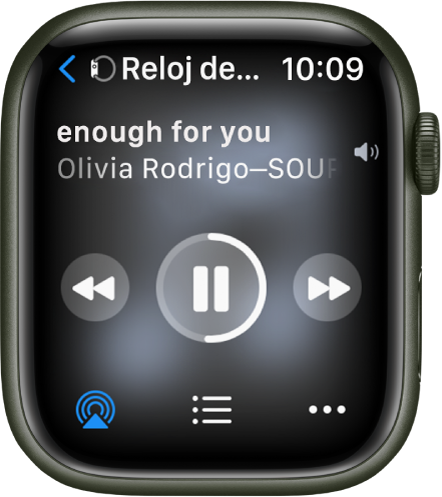 Pantalla de Ahora Suena mostrando el botón Reloj en la parte superior con una flecha apuntando a la izquierda que te lleva a la pantalla del dispositivo. Debajo se muestra el título de una canción y el artista. Los controles de reproducción se encuentran en el medio. Los botones de más opciones, lista de pistas y AirPlay se encuentran en la parte inferior.