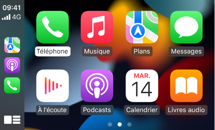 Accueil CarPlay montrant les icônes de Téléphone, Musique, Plans, Messages, À l’écoute, Podcasts, Livres audio et Calendrier.