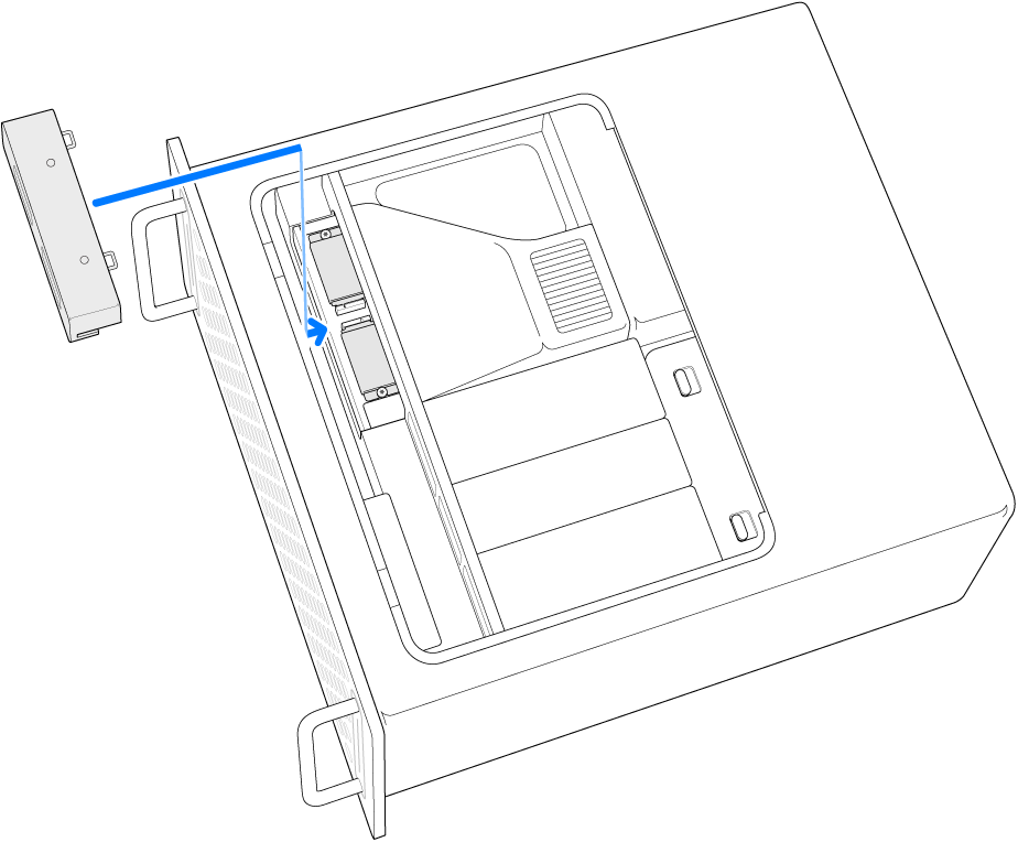 كمبيوتر Mac Pro موضوع على جانبه، مع عرض لغطاء SSD أثناء إعادة تركيبه.