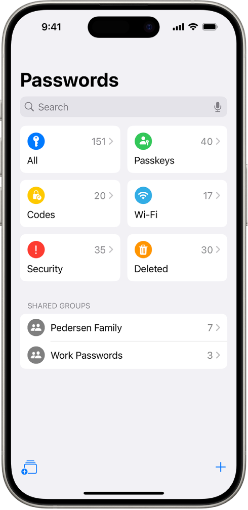 Rakenduse Passwords Home Screen-kuva nuppudega All, Passkeys, Verification Codes, W-Fi, Security ja Deleted ning selle kõrval on loend Shared Groups.