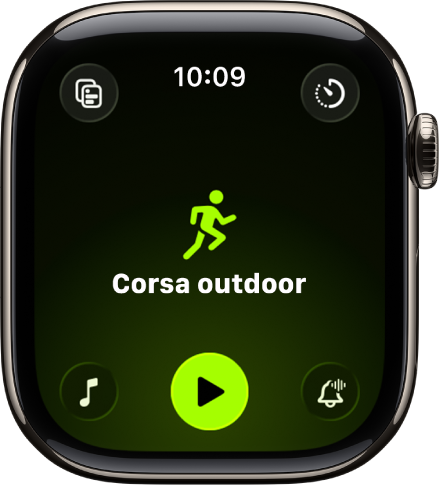 La schermata di Allenamento con l’allenamento “Corsa outdoor” in evidenza.