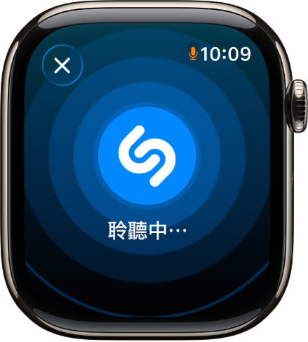 畫面顯示「音樂識別」識別出的歌曲之歌名和藝人。播放按鈕位於右下方。