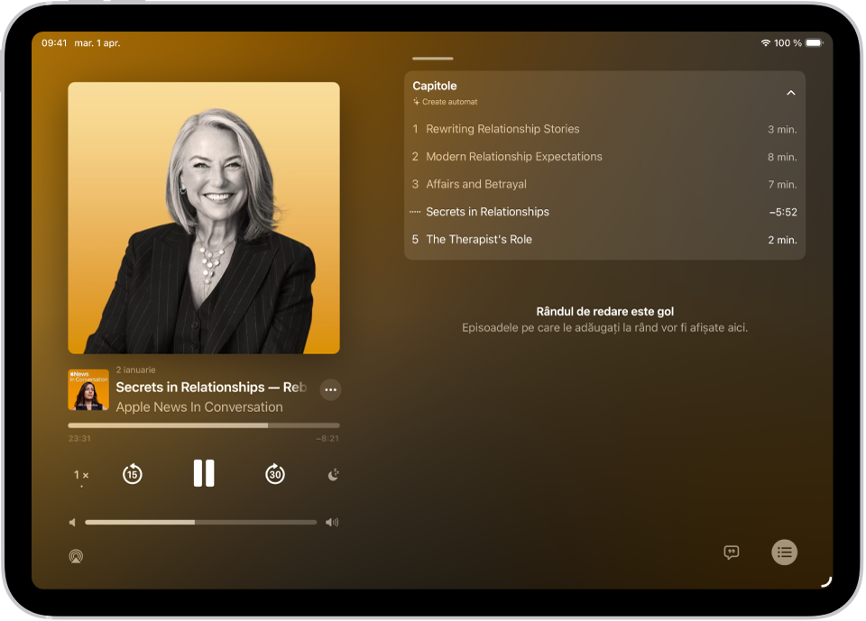 Ecranul În redare din aplicația Podcasturi, afișând ilustrația podcastului, titlul episodului, comenzile de redare și glisorul de volum. În dreapta ecranului se află lista de capitole. În partea de jos a ecranului este pictograma AirPlay, butonul Afișați transcrierea și butonul În continuare.