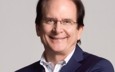 The Haier model with William Malek