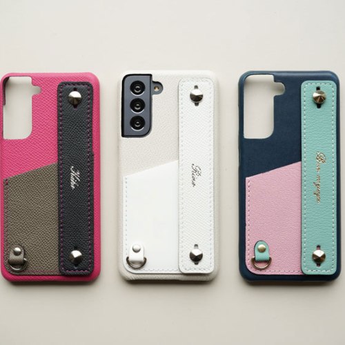 ポケットと落下防止ベルトがついた3本のAndroidケース