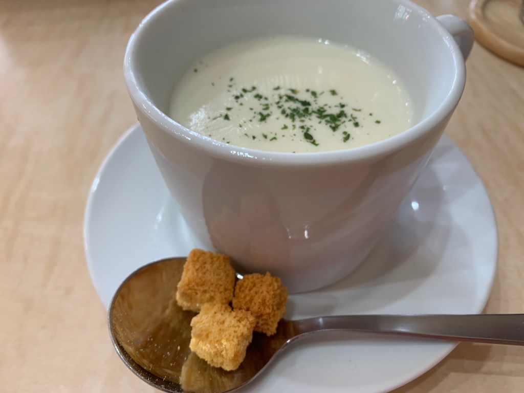 カフェドュスヴェニールのスープ