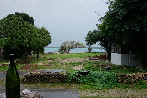 あだなしから港を臨む