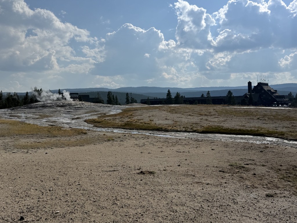 Upper Geyser Basin Upper Geyser Basin