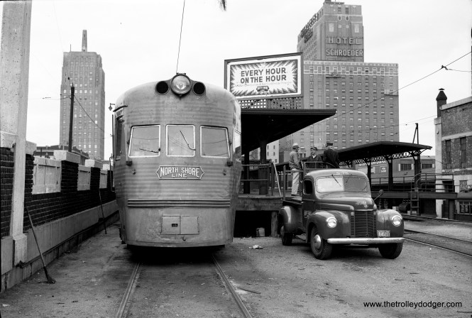 An Electroliner at the Milwaukee terminal in 1949. (Trolley Dodger Collection - Photographer Unknown)