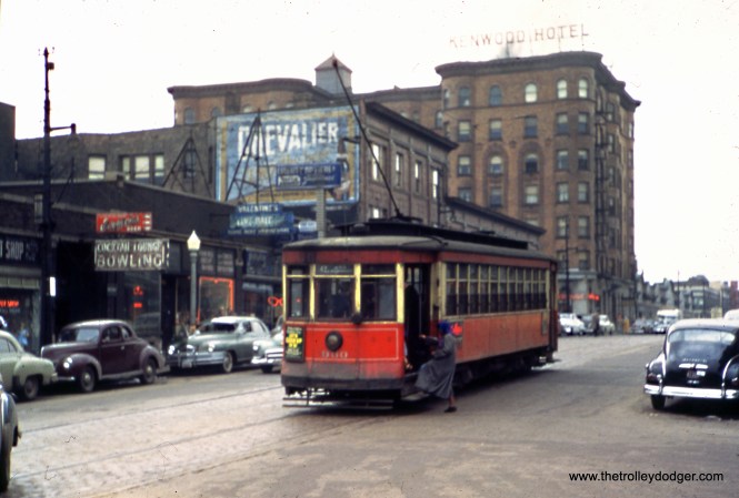 CTA 990 at 47th and Lake Park in March 1949. The Kenwood Hotel was located at 47th and Kenwood nearby.