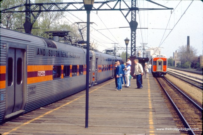 This was taken on a Central Electric Railfans' Association fantrip on the Metra Electric around May 1990. The South Shore Line also runs on these tracks somewhere on Chicago's south side.