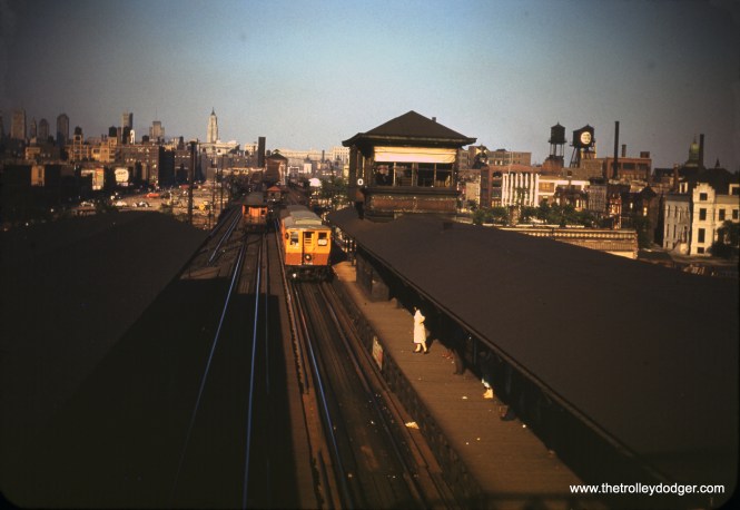 The view looking east along the Metropolitan "L" at Marshfield on June 6, 1950. (William C. Hoffman Photo)