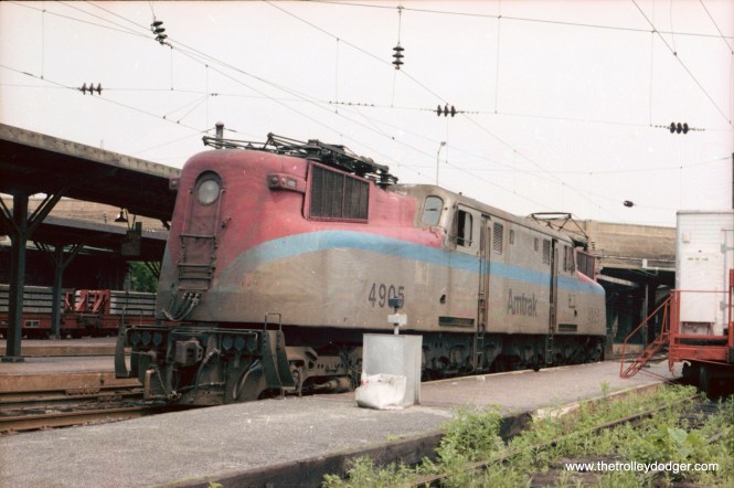 Amtrak GG1 4905 at Baltimore's Pennsylvania Station