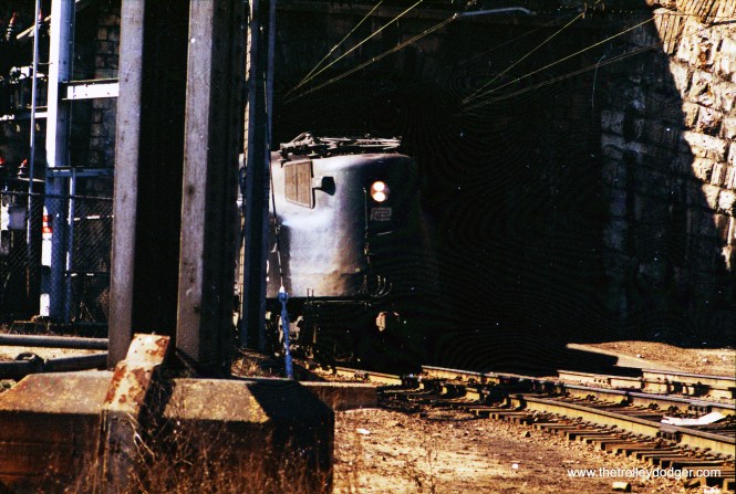 GG1 popping out of B&P tunnel