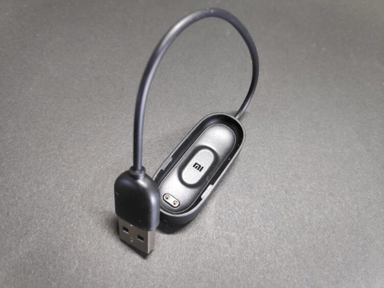 Mi Band 4 専用充電ベース(Specialised Charging Cable)