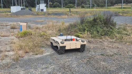 AI firefighting robot swarm self-organizes, tackles multiple fires with 99.67% success