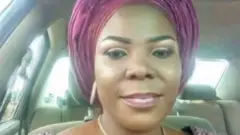Igbakeji alaga ijọba ibilẹ l'Ekiti, Grace Ogunleye, to ji ara rẹ gbe wọ aṣọ buba ati gele