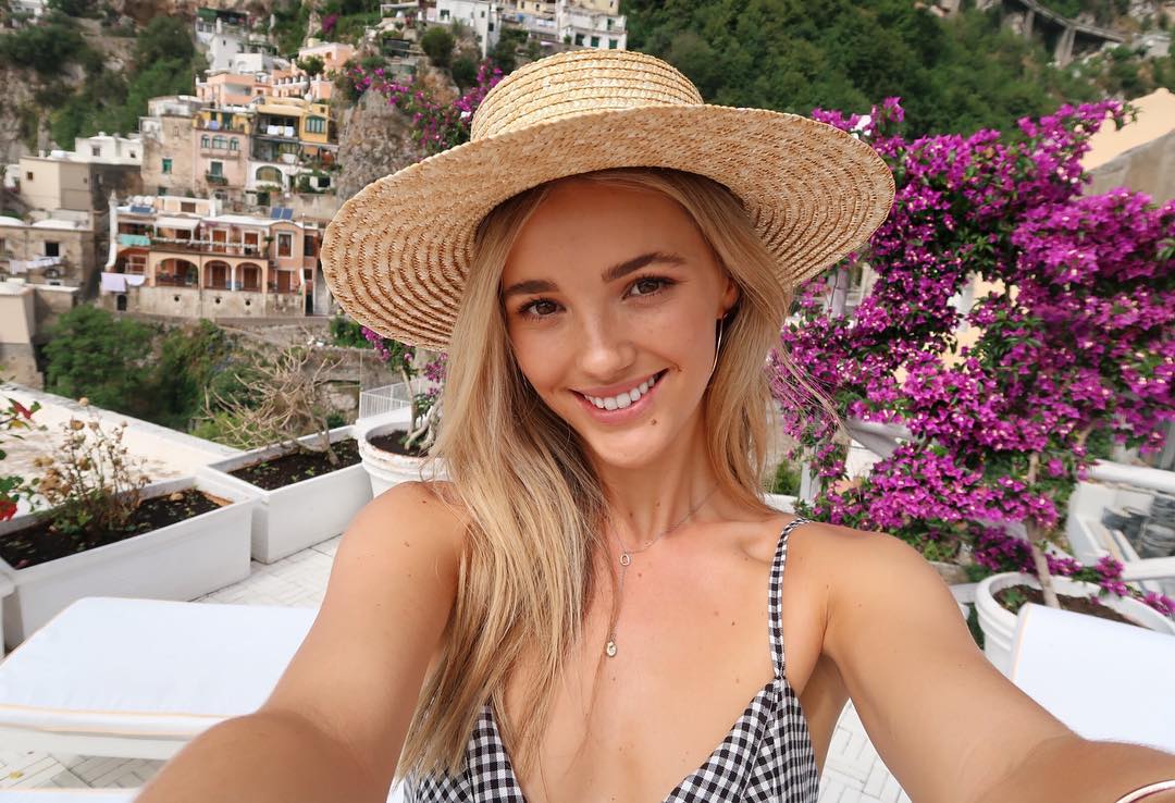 Brooke Hogan (I) Brooke Hogan (I)