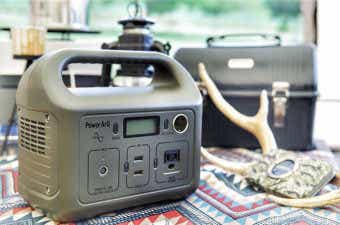 キャンプ ポータブル電源