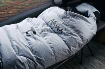 【シブい】NANGA×TOKYO CRAFTSの“いいとこ取り”シュラフ登場!マミー&封筒のハイブリッドが冬キャンの“答え”かも