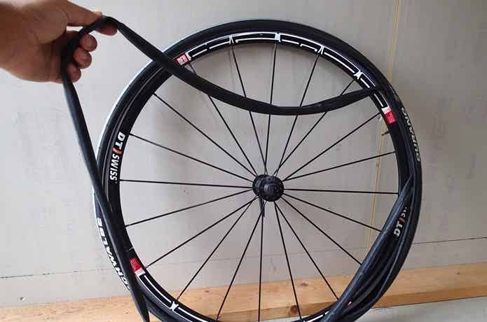 チューブを引き抜く