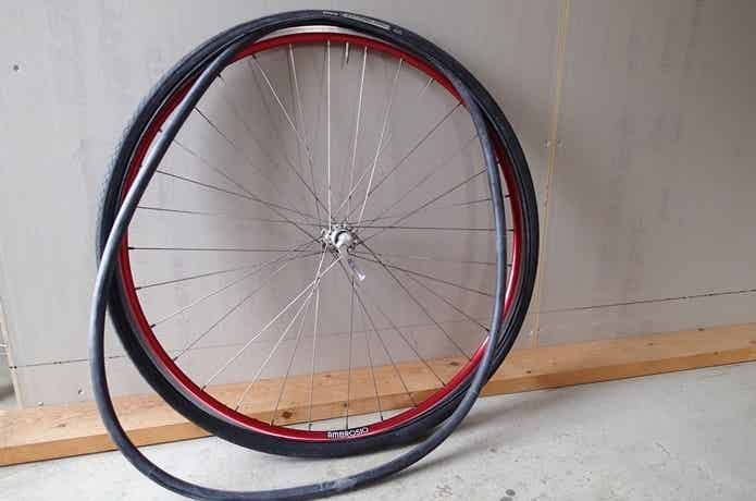 新しいチューブを入れる