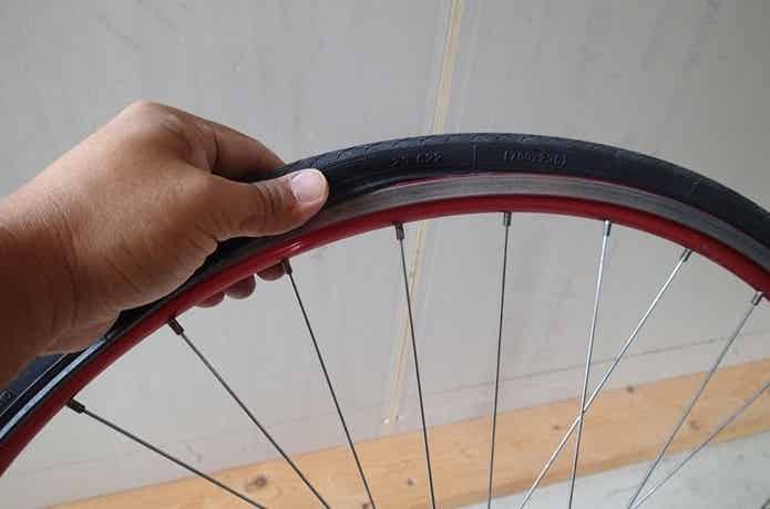 タイヤをもとに戻す