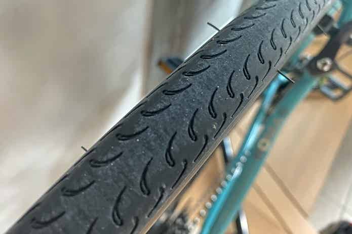 25mmのロードバイク用タイヤ