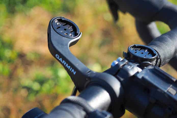 アウトフロントマウント