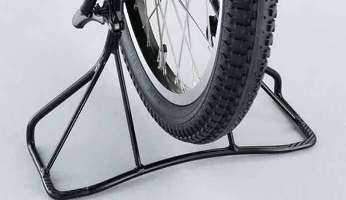 幅広な両立スタンド