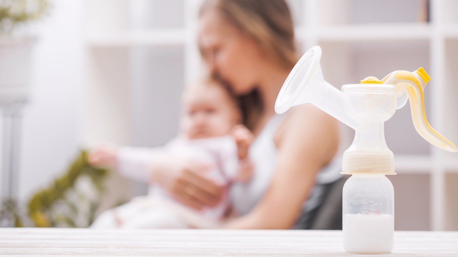 Breast pumps for breastfeeding mothers
