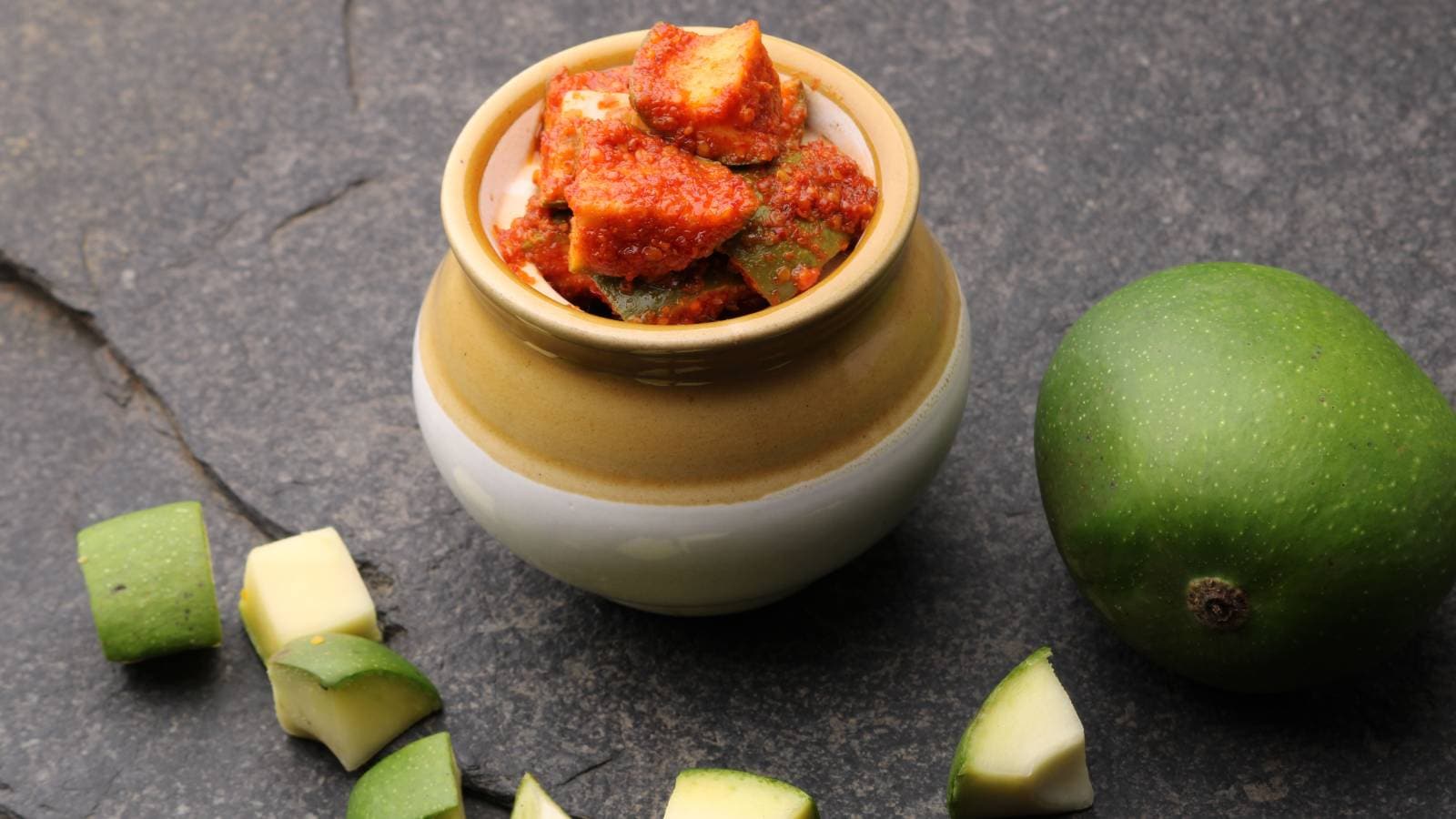 Aam ke achaar ki aasan recipe
