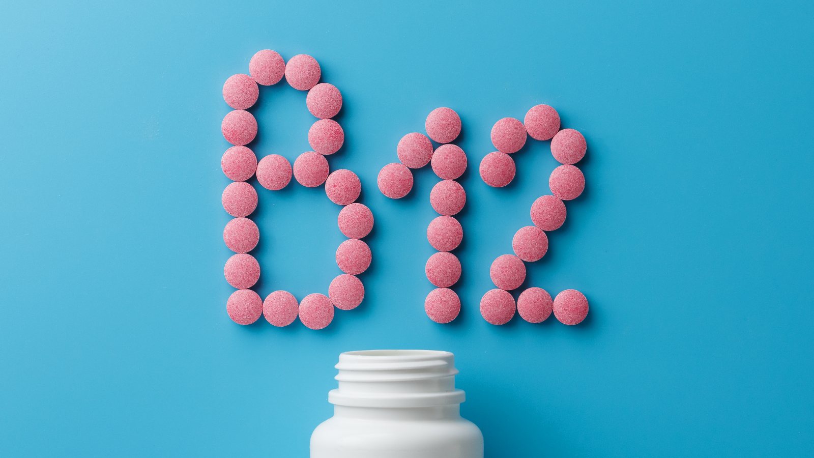 vitamin B12 aur dark circle