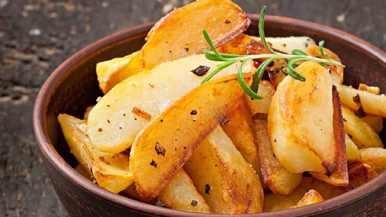 Baked potato kaise banayein