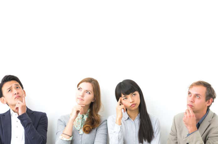 疑問を持つ人々