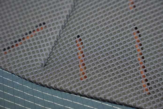 ブラックダイヤモンド パーシュート30 背面パネル 寄り