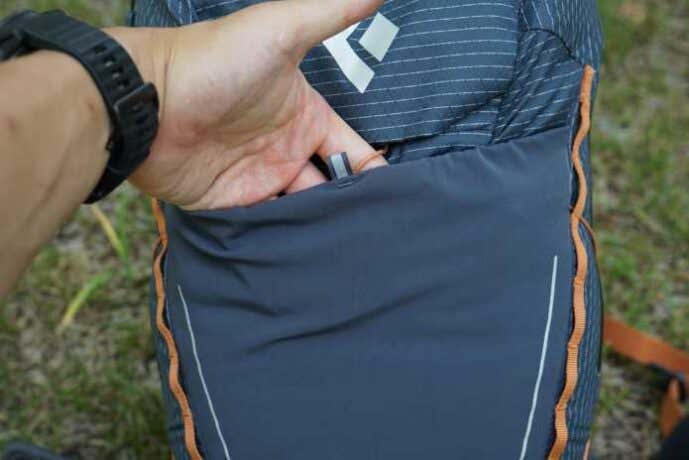 ブラックダイヤモンド パーシュート30 フロントポケット