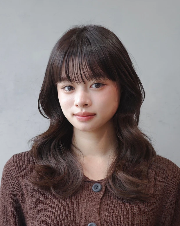 面長さんに似合う髪型 韓国ヘア 韓国風髪型 ヘアカタログ ミディアム ミディアムヘア 前髪あり 正面
