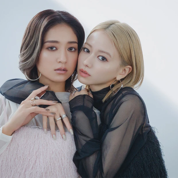 【山本舞香×みちょぱの仲良し対談】2025年秋の最新メイク、やってみてど…